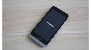 BlackBerry_Z5.jpg.pagespeed.ce.aiT1K1Shr1